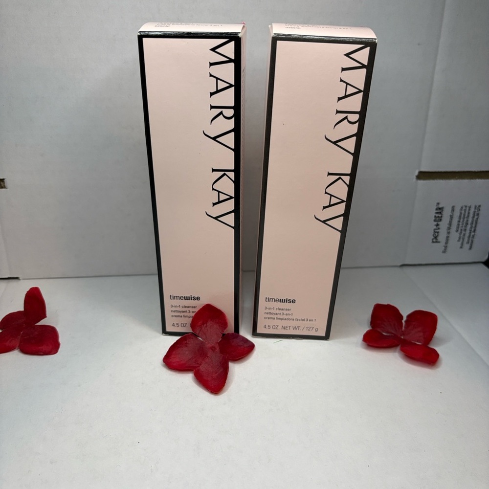 Mary Kay Timewise Makeup Primer - Pink and Black Accents